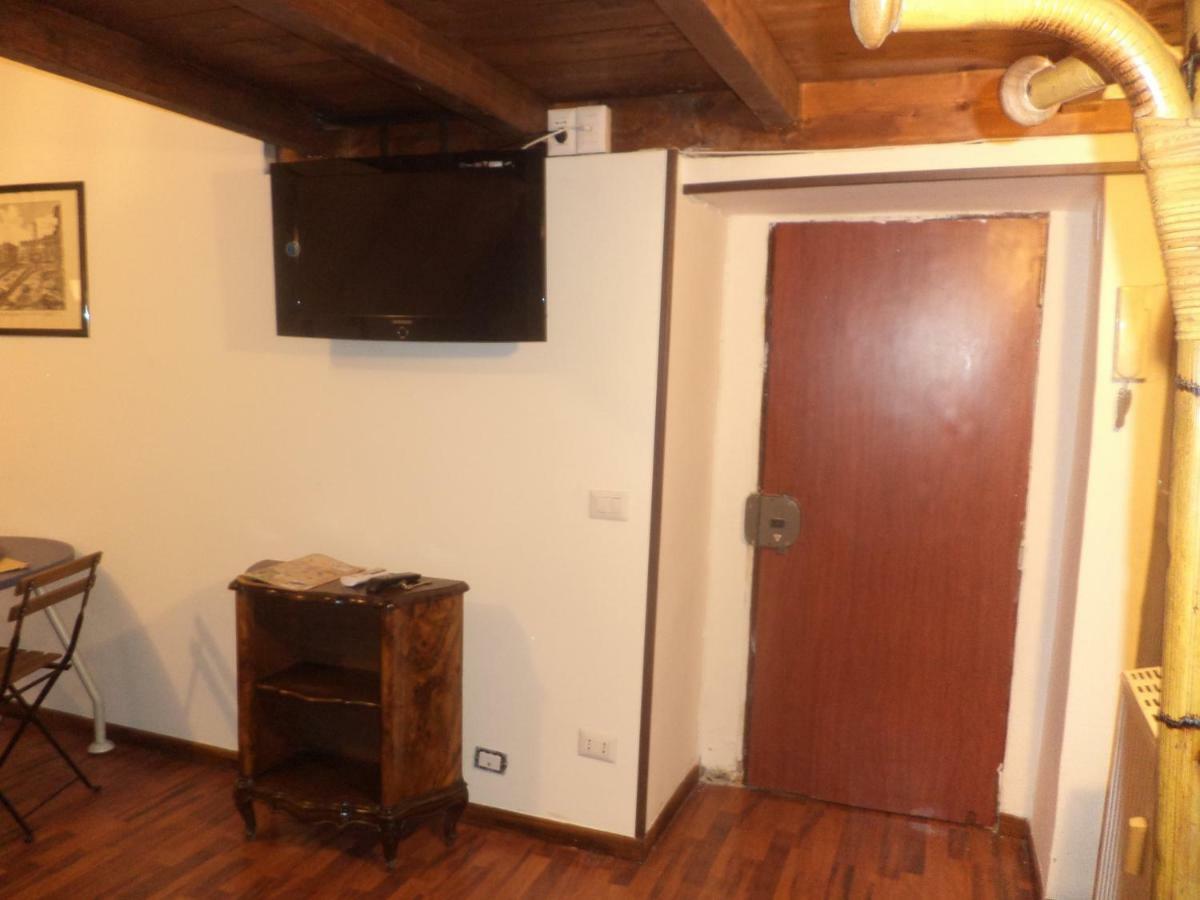 Jacuzzi Quo Vadis Apartment Rome Exterior photo